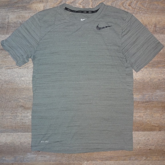 nike dri fit grey t shirt